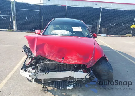 2015 Mercedes-Benz C 350 Sport 4Matic z USA, uszkodzony, nr VIN WDDGJ8JB1FG384094